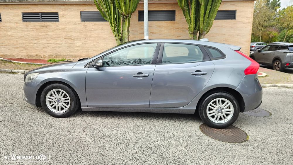 Volvo V40 1.6 D2 Momentum Eco - 5