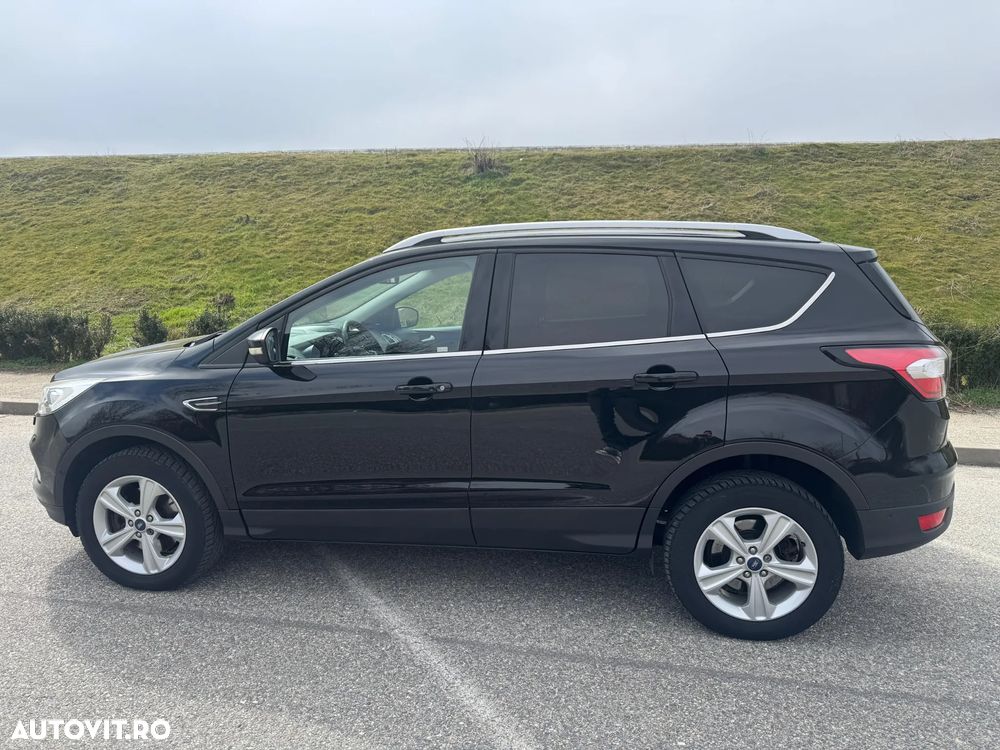 Ford Kuga 2.0 TDCi 4WD Powershift ST-Line - 4