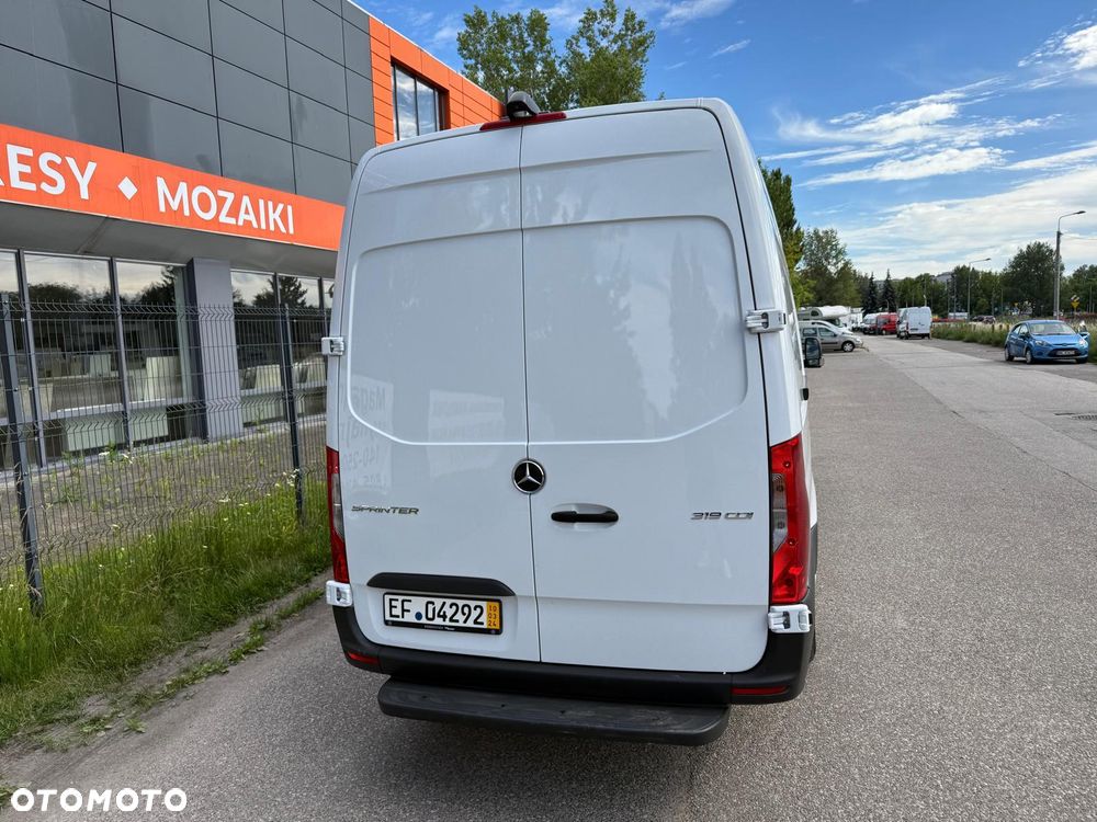Mercedes-Benz Sprinter 319, 3.0 190KM, L4H2, Niski przebieg, Bardzo zadbany - 12