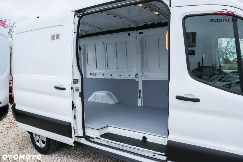 Ford Transit - 13