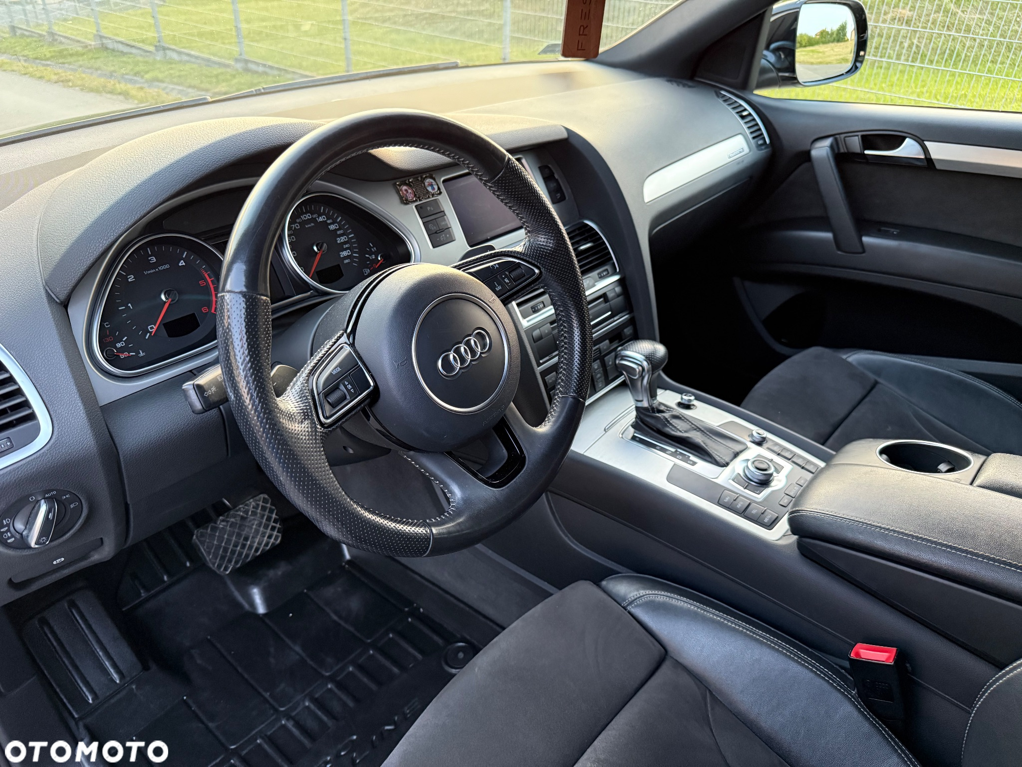 Audi Q7 - 7