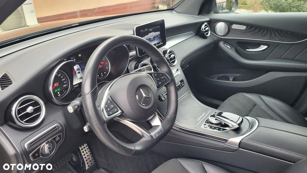 Mercedes-Benz GLC - 9