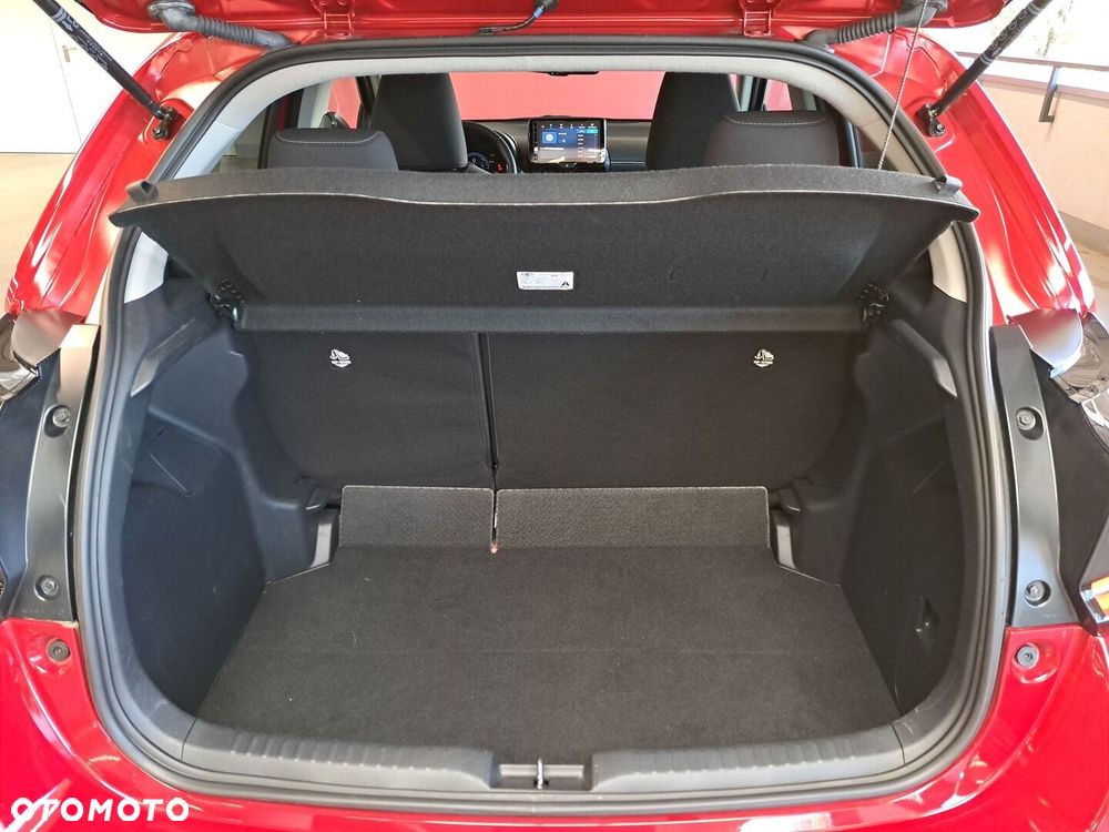Toyota Yaris Hybrid 1.5 Style - 13