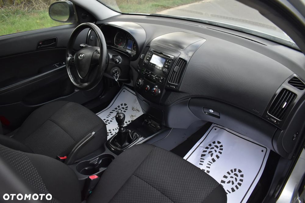 Hyundai i30 i30cw 1.4 FIFA WM Edition - 26