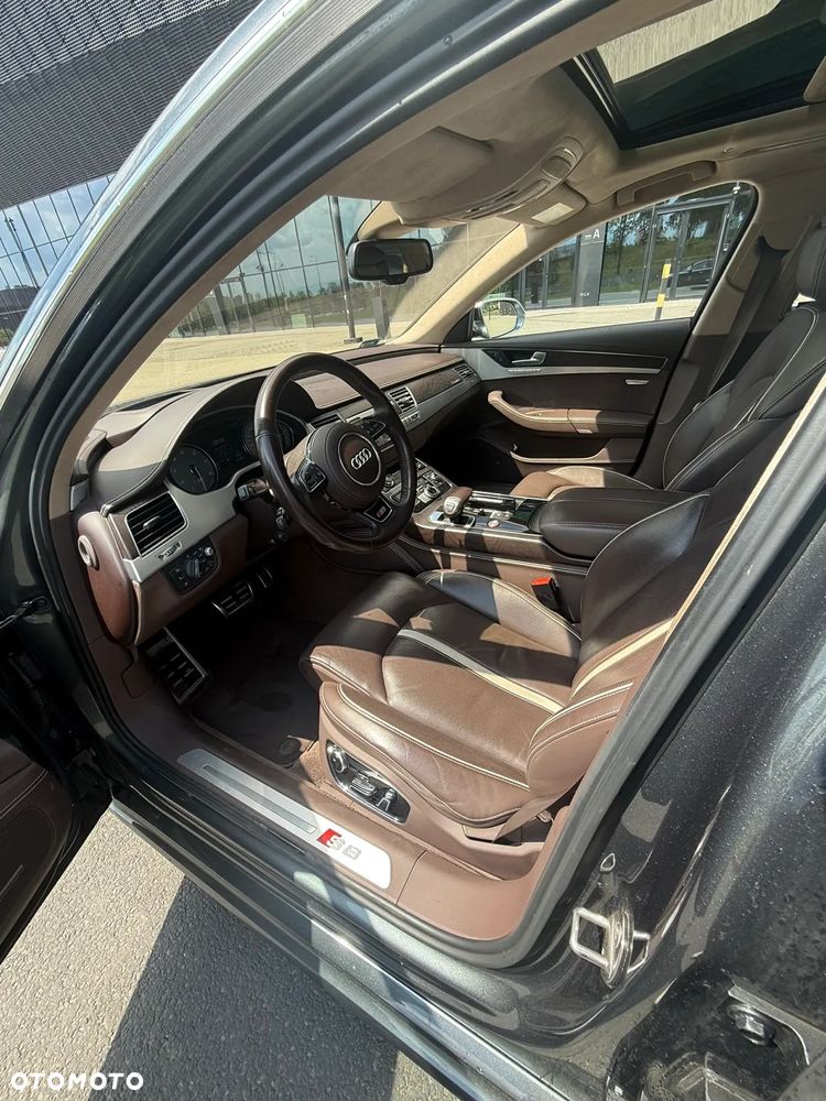 Audi S8 - 7