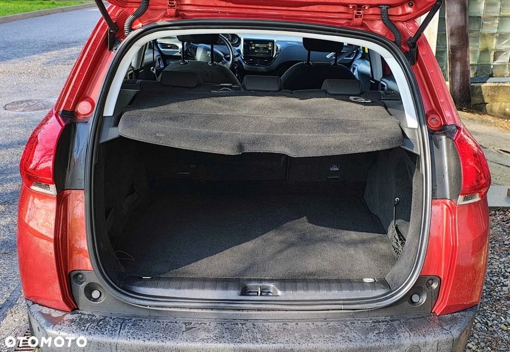 Peugeot 2008 1.6 BlueHDi Style - 16