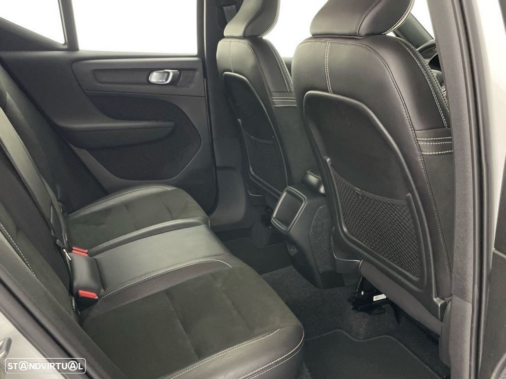 Volvo XC 40 2.0 T5 R-Design - 24