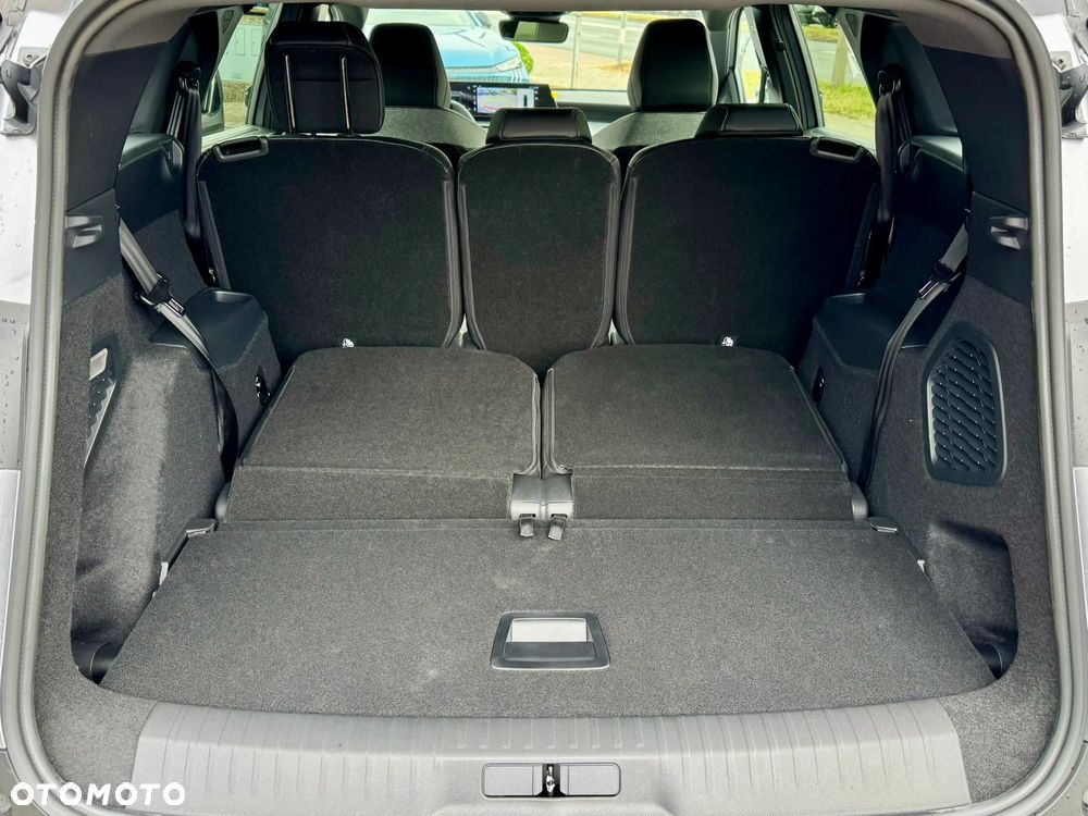 Peugeot 5008 1.2 PureTech mHEV Business S&S e-DCS6 - 17