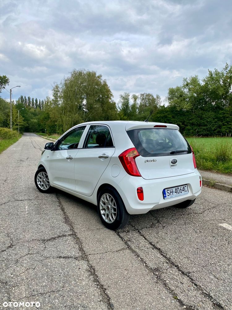 Kia Picanto 1.2 L - 4