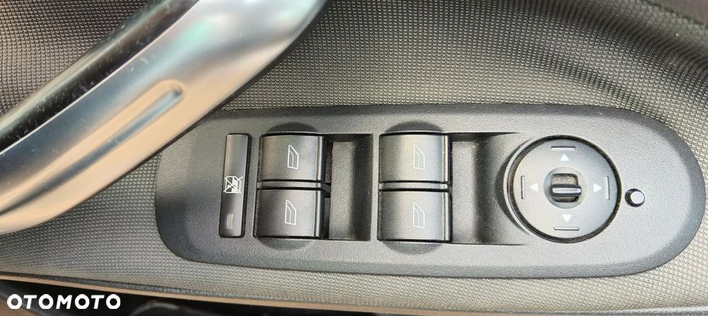 Ford S-Max 2.5 Titanium - 9