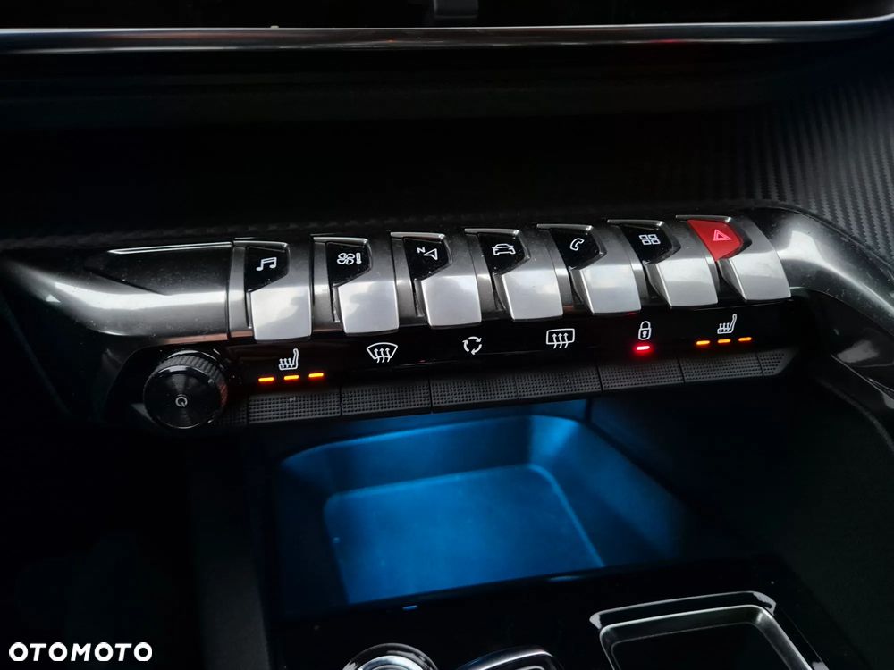 Peugeot 3008 BlueHDi 130 Stop & Start EAT8 Allure Pack - 6