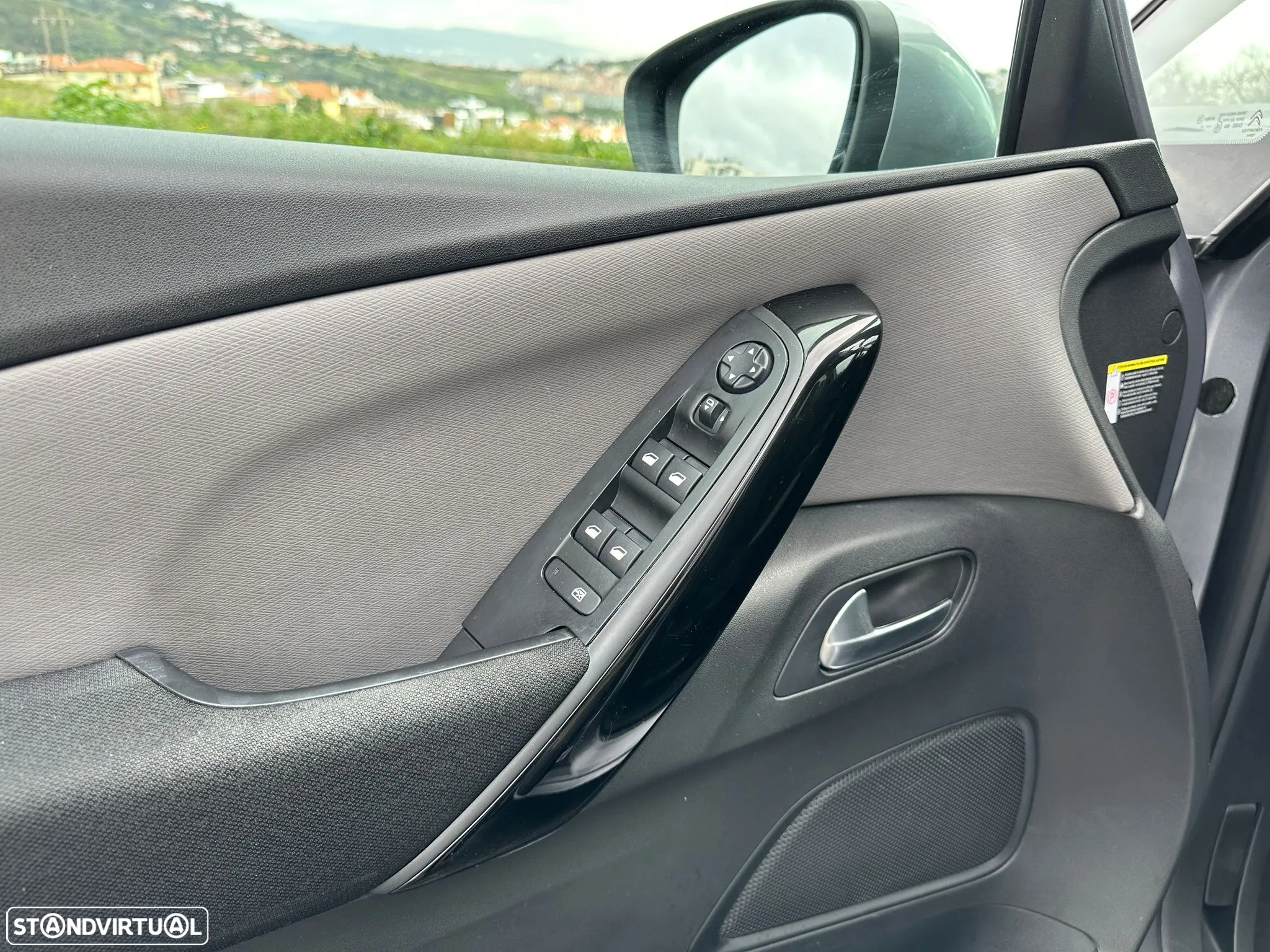 Citroën Grand C4 Spacetourer 1.5 BlueHDi Shine EAT8 - 25