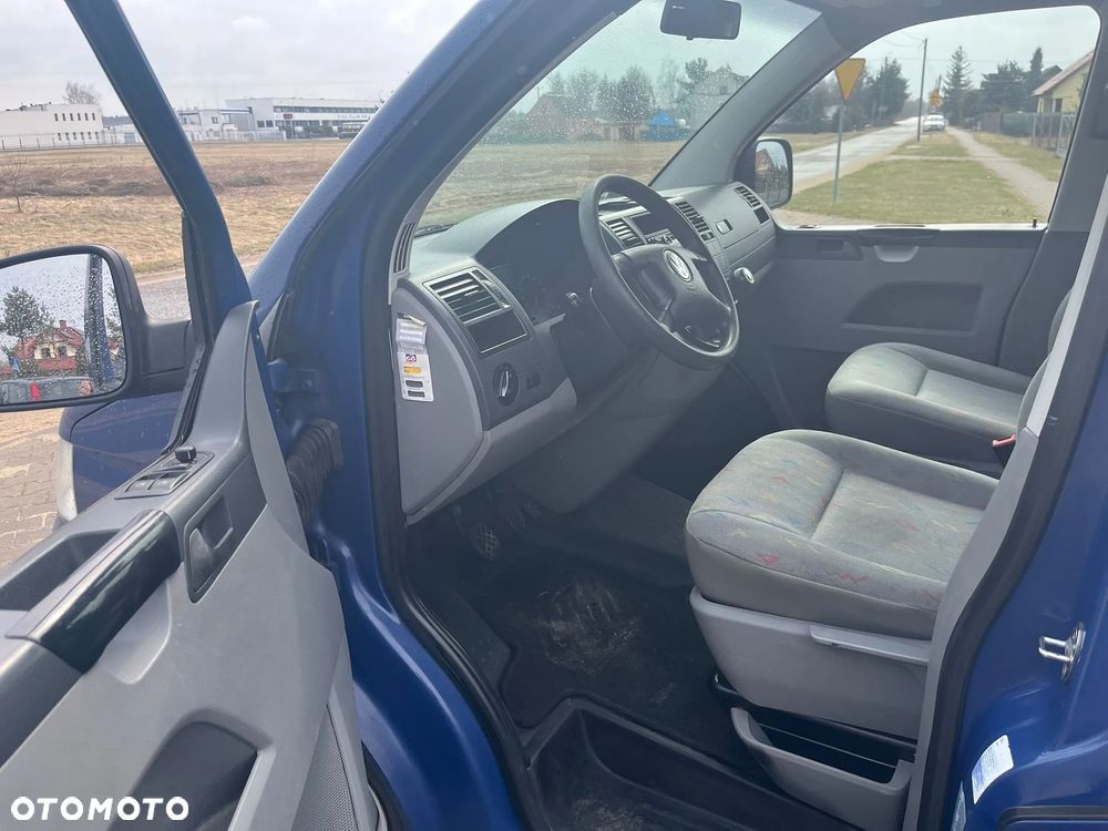 Volkswagen Transporter T5 - 12