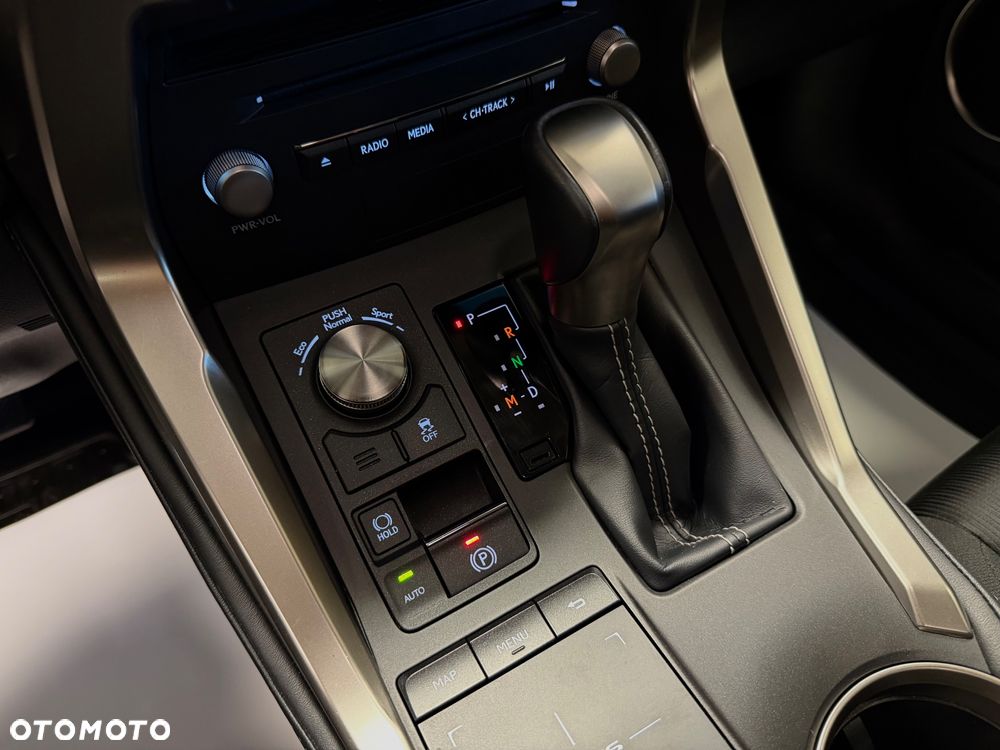 Lexus NX 300 Elegance AWD - 18