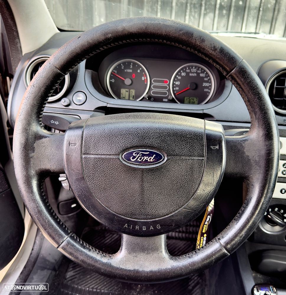 Ford Fiesta 1.4 TDCi Ambiente - 10