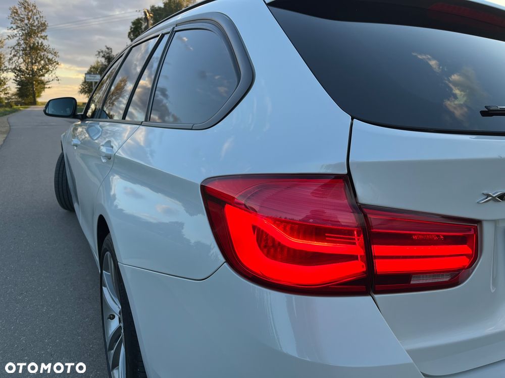 BMW Seria 3 320d Sport Line - 6