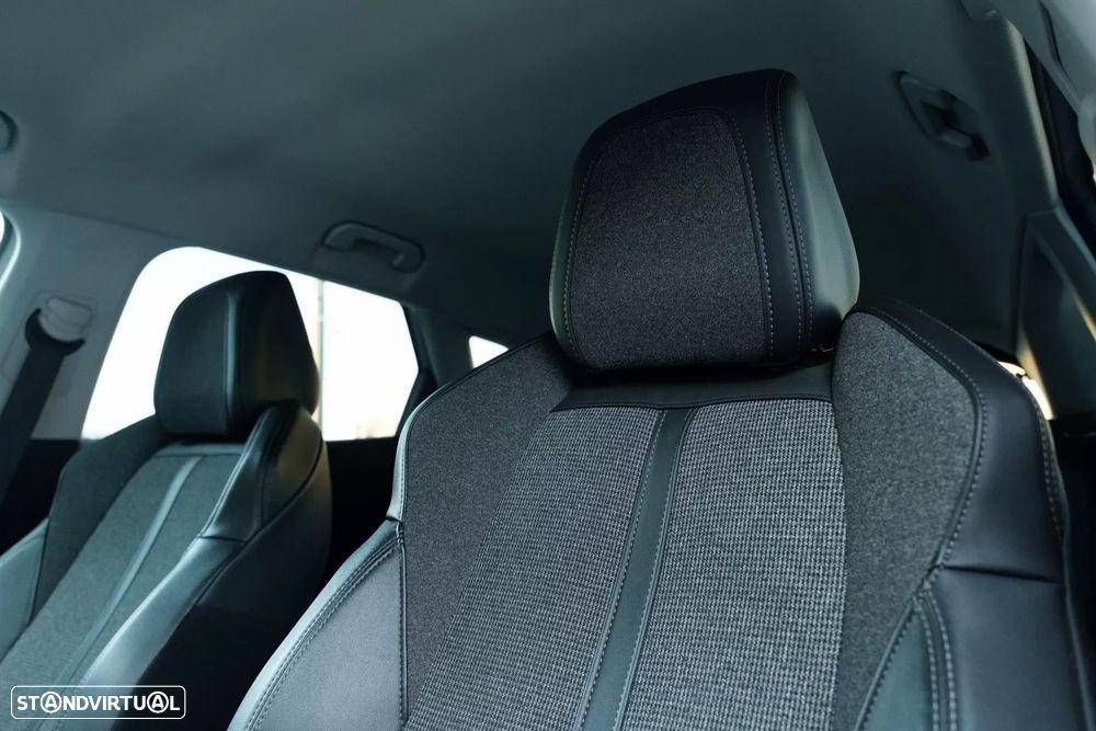 Peugeot 3008 1.5 BlueHDi Allure Pack EAT8 - 11