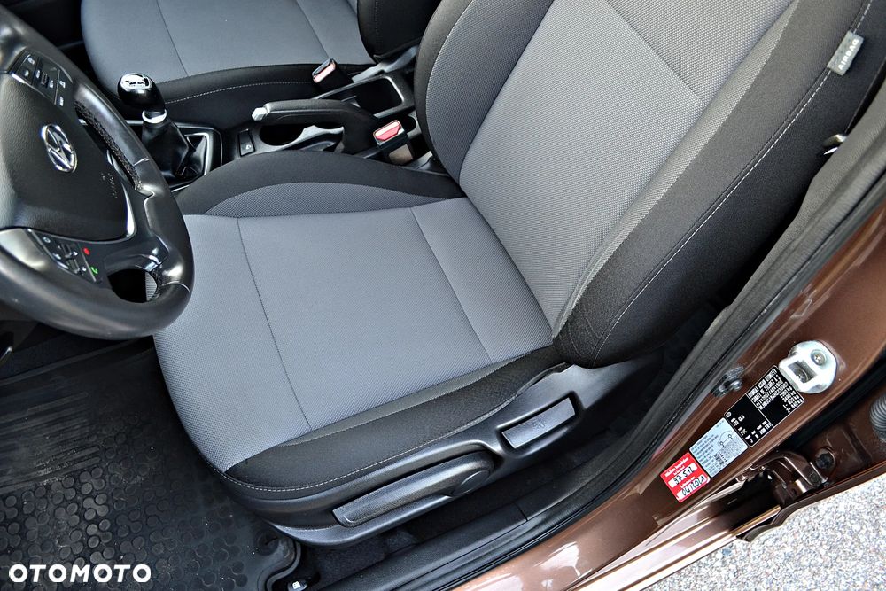 Hyundai i20 1.2 Trend - 22