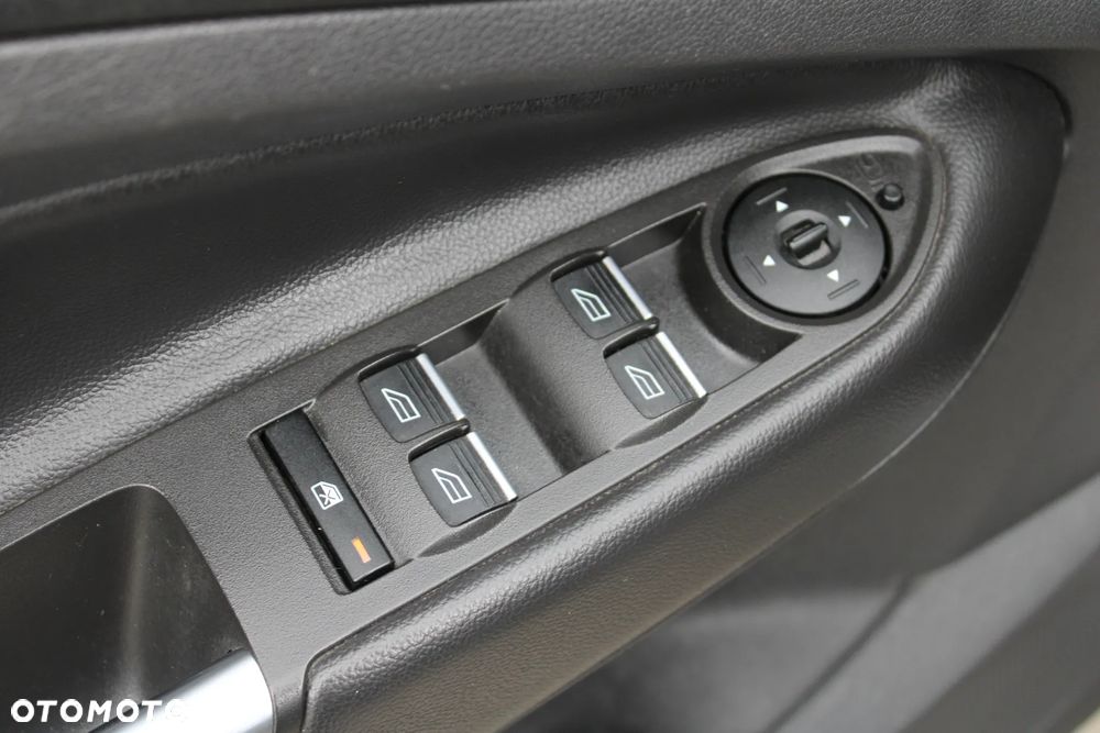 Ford Kuga - 22