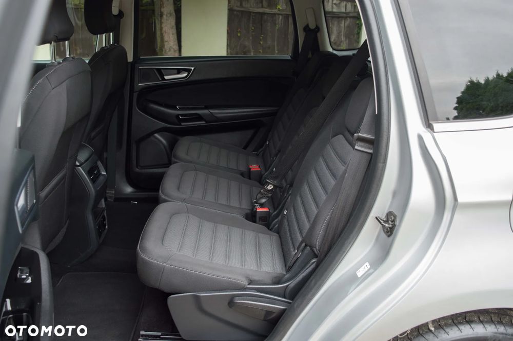 Ford S-Max 2.5 Duratec FHEV TITANIUM - 32