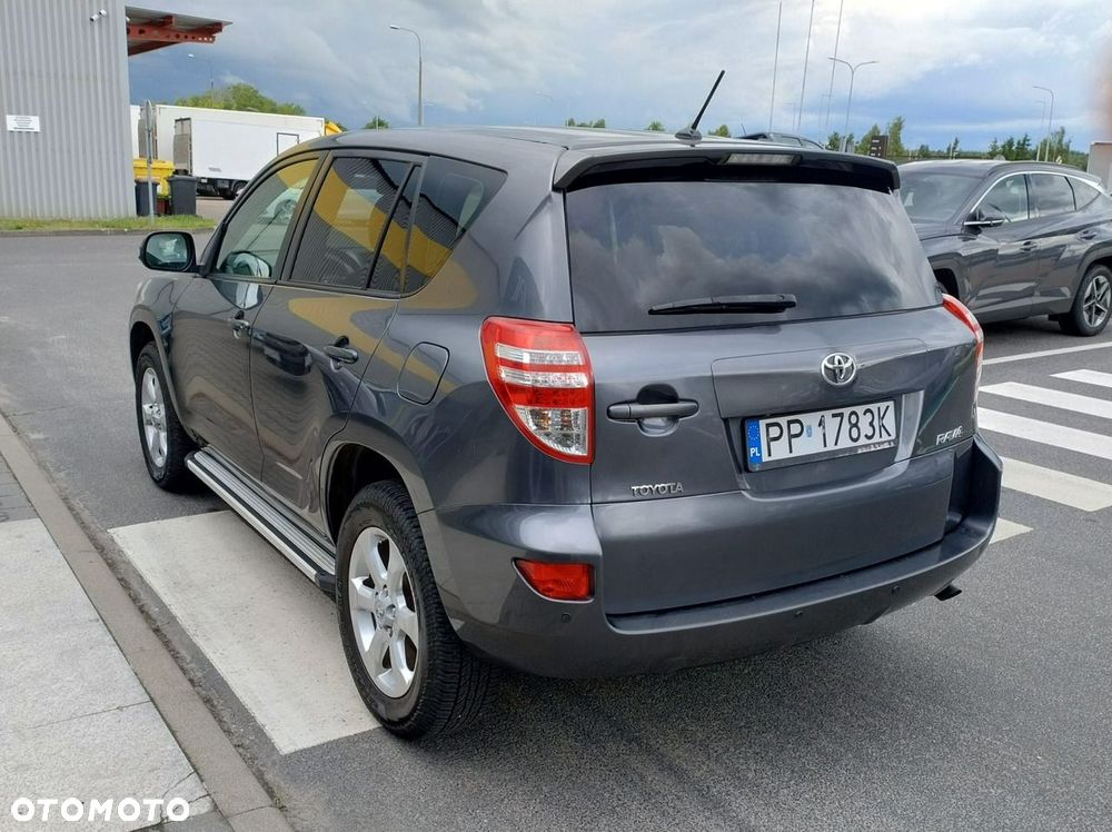 Toyota RAV4 - 5