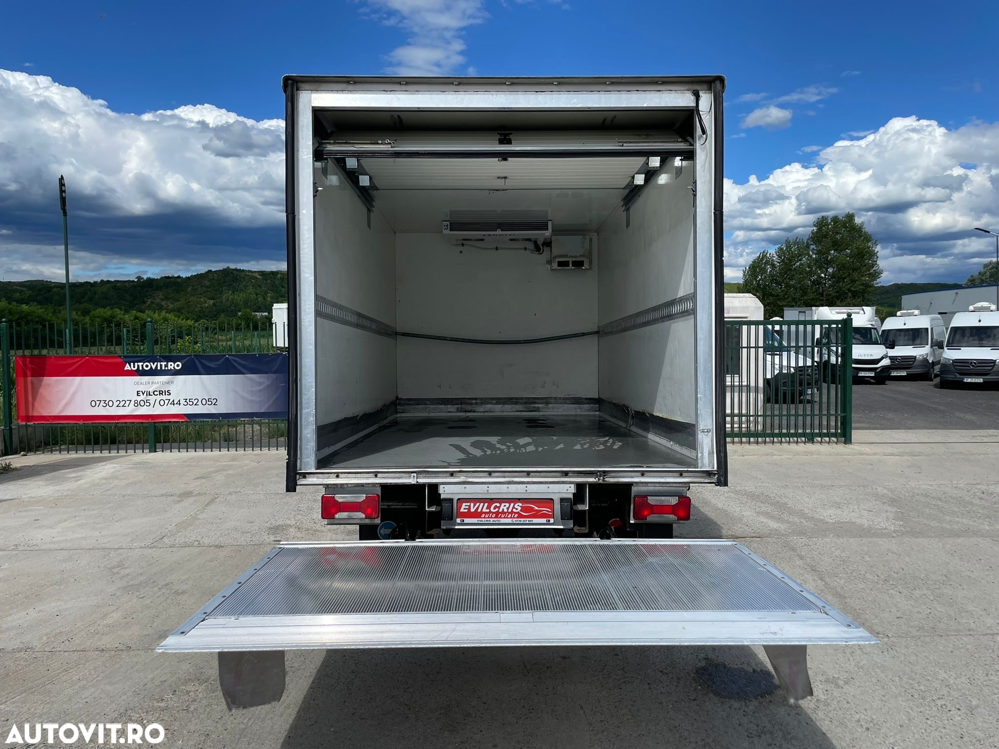 Iveco Daily 3.0 D FRIGORIFIC LIFT SPATE - 15