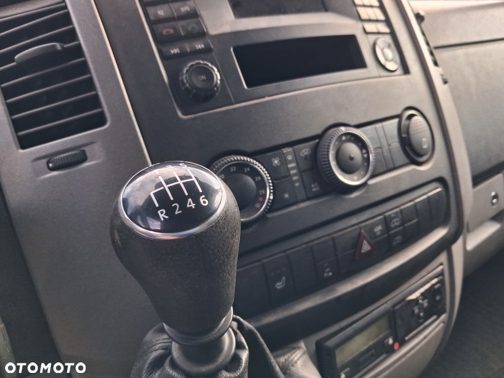 Volkswagen Crafter - 10