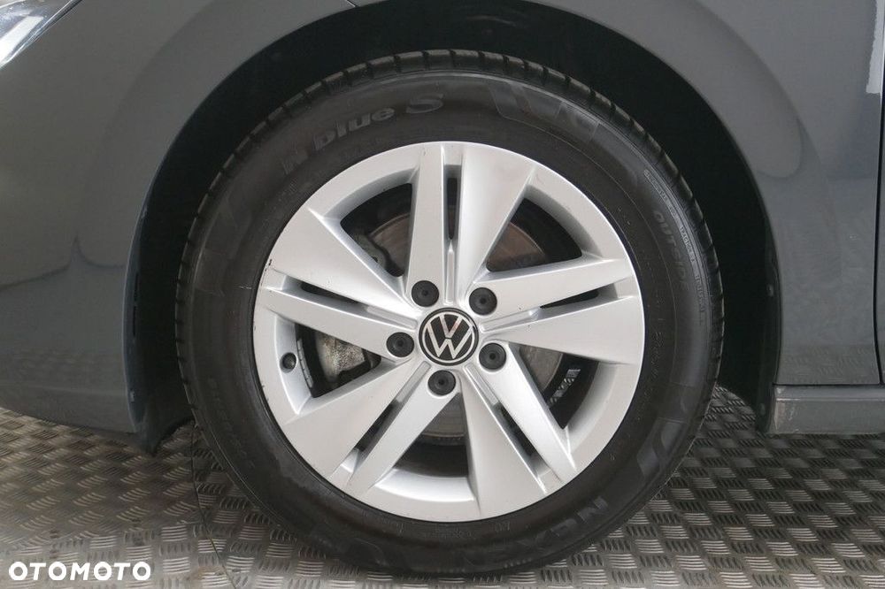 Volkswagen Golf - 14
