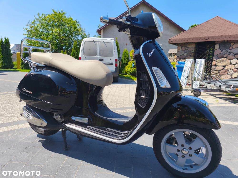 Vespa Grantourismo - 7