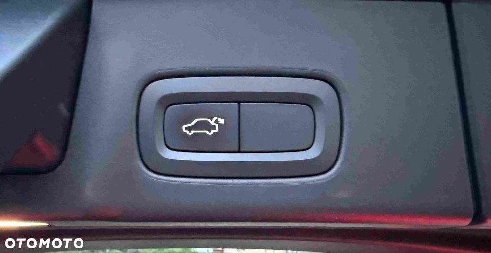 Volvo V90 D4 AWD Momentum - 19