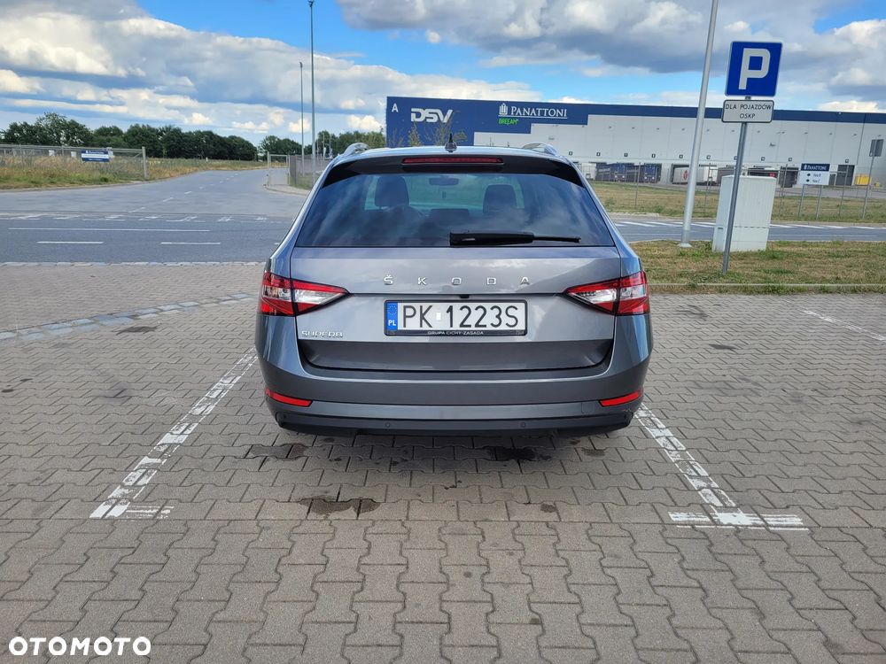 Skoda Superb 1.5 TSI Ambition DSG - 6