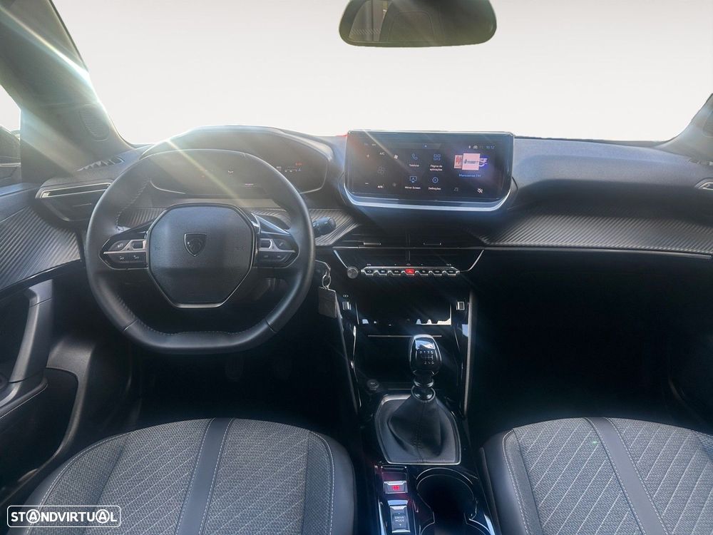 Peugeot 2008 1.2 PureTech Allure - 11