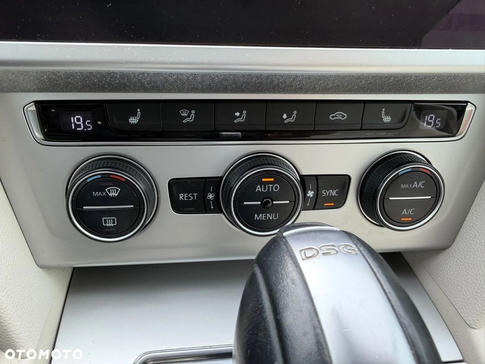 Volkswagen Passat 1.8 TSI BMT Comfortline DSG - 16