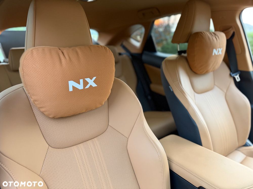 Lexus NX 350h Prestige 2WD - 36