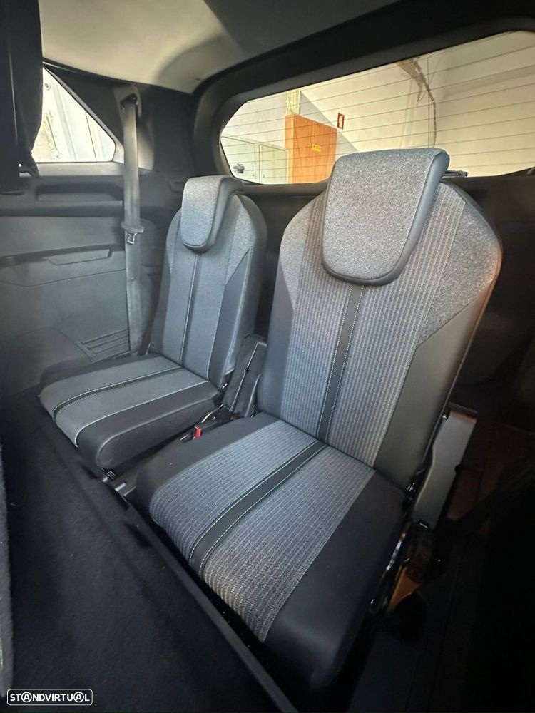 Peugeot 5008 1.2 PureTech Allure Pack EAT8 - 11