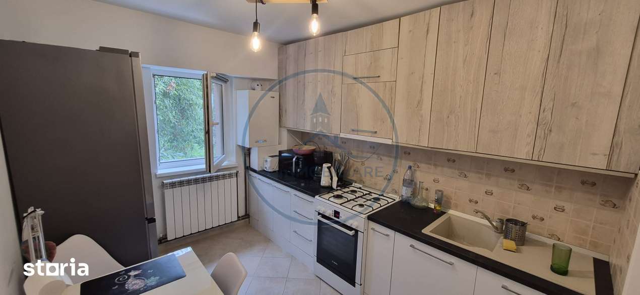 Apartament 2 camere , decomandat, et. 3, strada Andrei Muresanu — fotografia 1