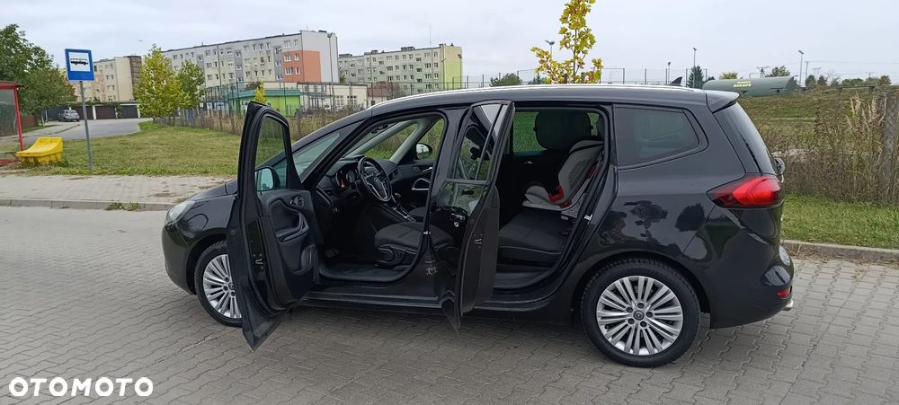 Opel Zafira - 15