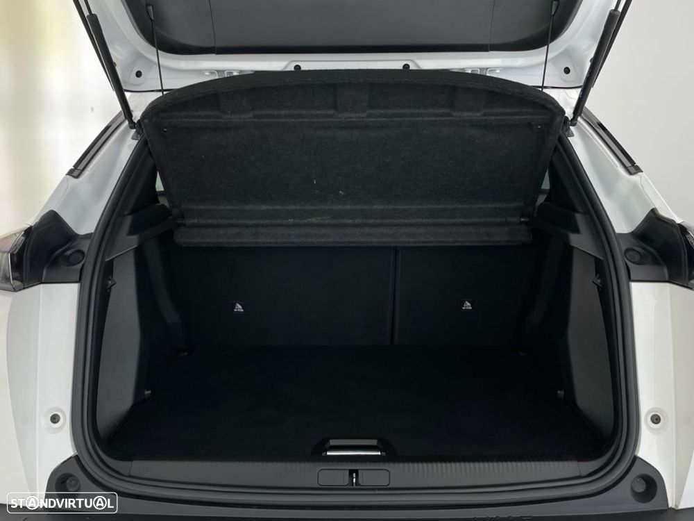 Peugeot 2008 1.2 PureTech Allure - 13