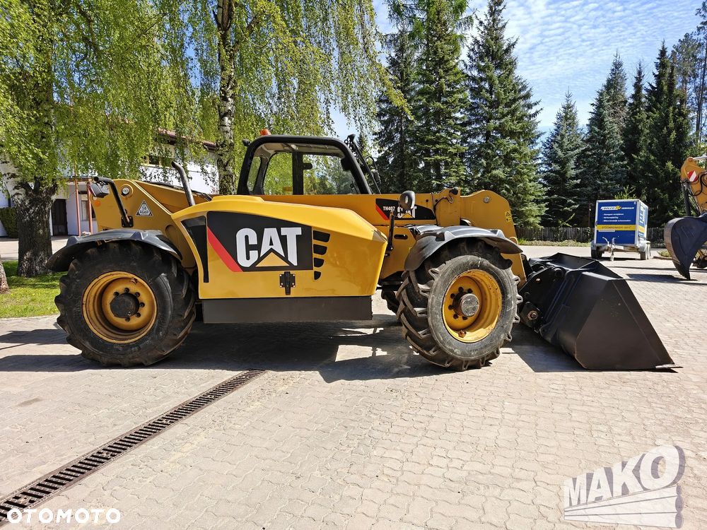 Caterpillar 906M - 4