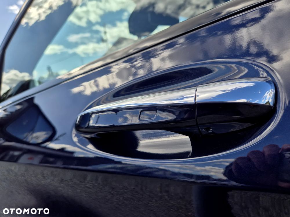 Mercedes-Benz GLC - 28