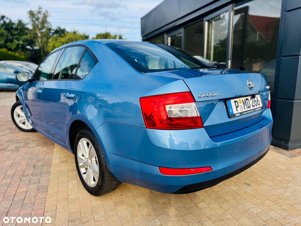 Skoda Octavia 1.6 TDI DPF Ambiente - 27