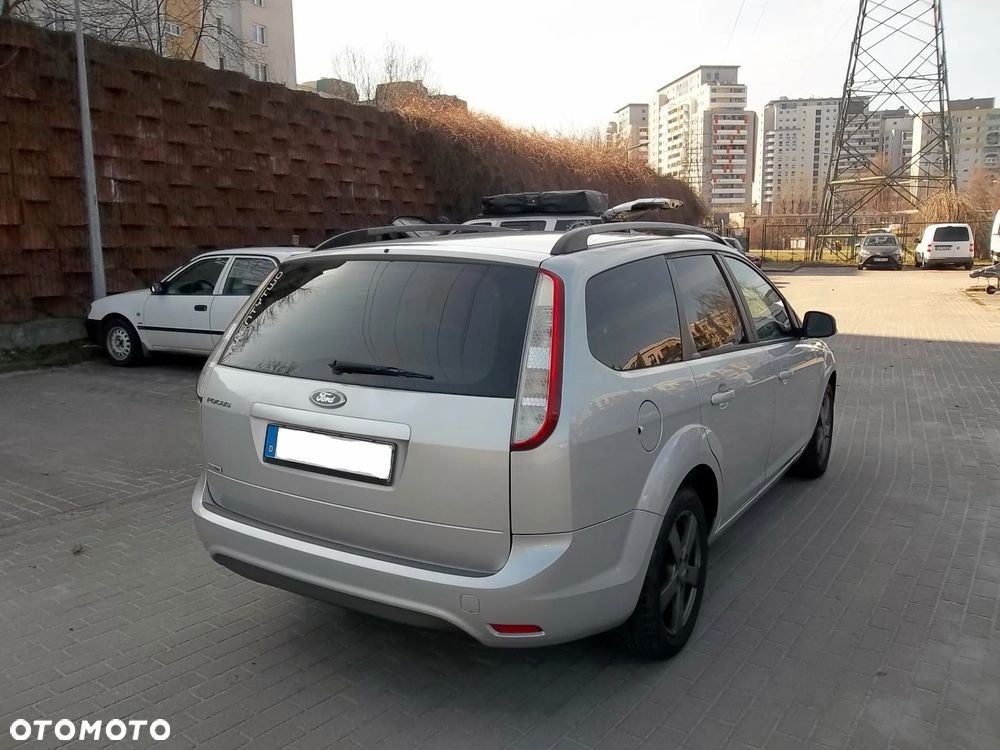 Ford Focus 1.8 Silver Magic - 3