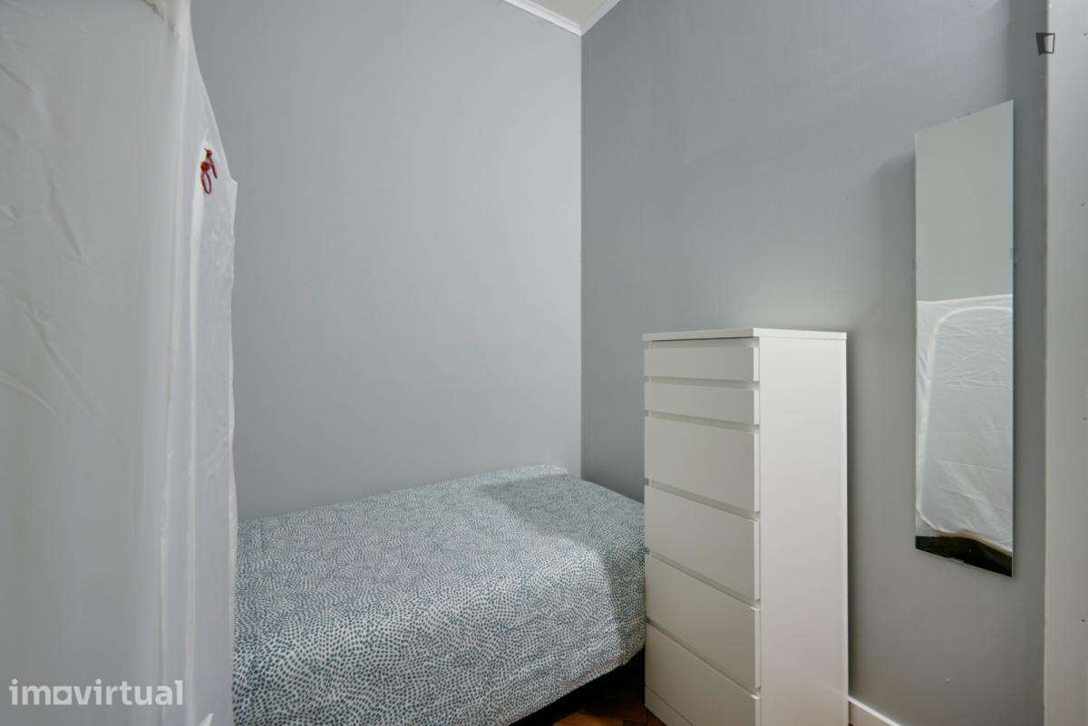 Quarto - localizado em Saldanha Lisbon - Grande imagem: 3/15