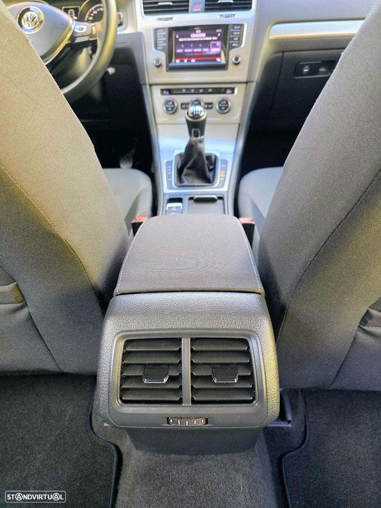VW Golf Variant 1.6 TDi BlueMotion Confortline - 38