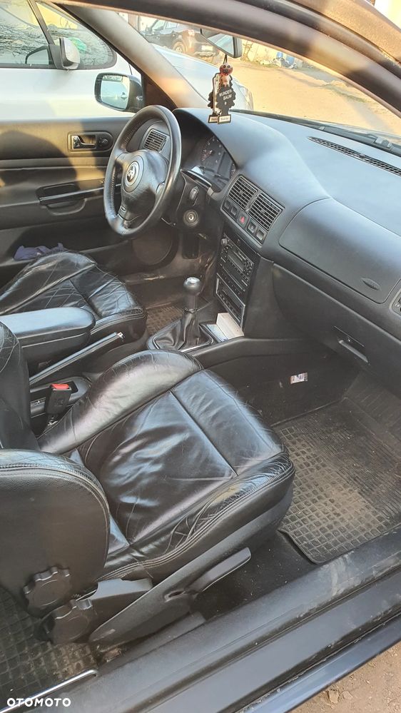 Volkswagen Golf 1.6 - 14