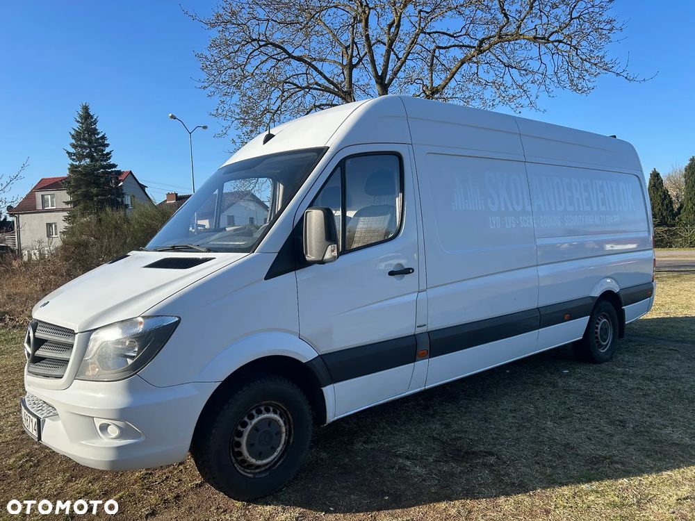 Mercedes-Benz Sprinter - 1