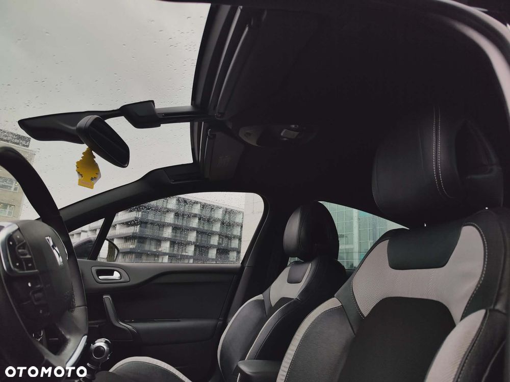 Citroën DS4 HDi 110 Chic - 24