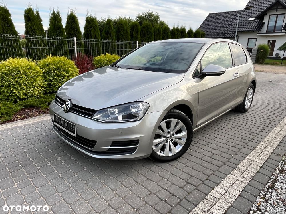 Volkswagen Golf - 2