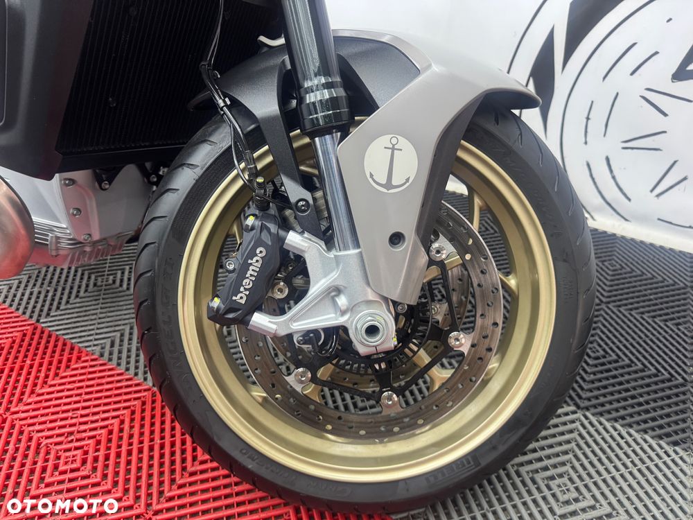 Moto Guzzi V100 Mandello - 37