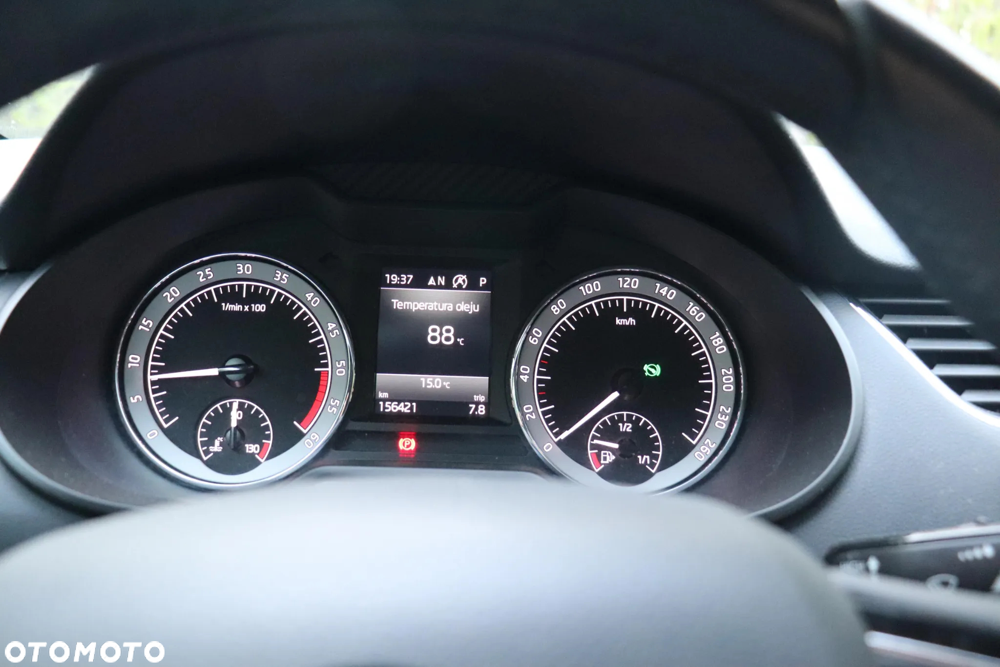 Skoda Octavia 2.0 TDI 4x4 Ambition DSG - 9